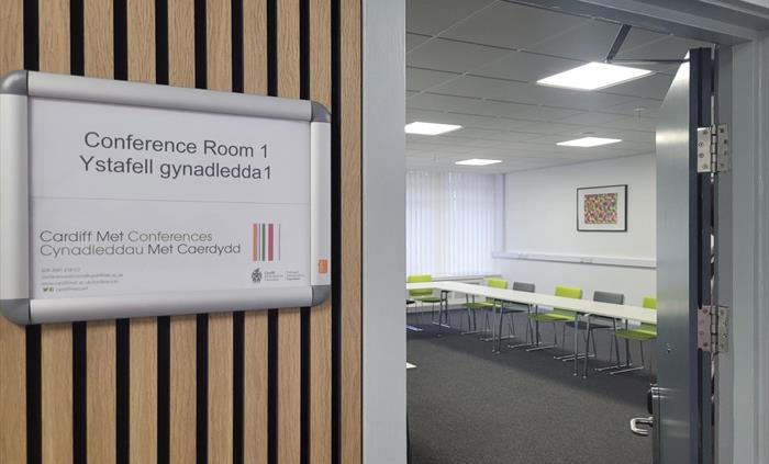 Ground floor conference room with natural daylight & near to reception